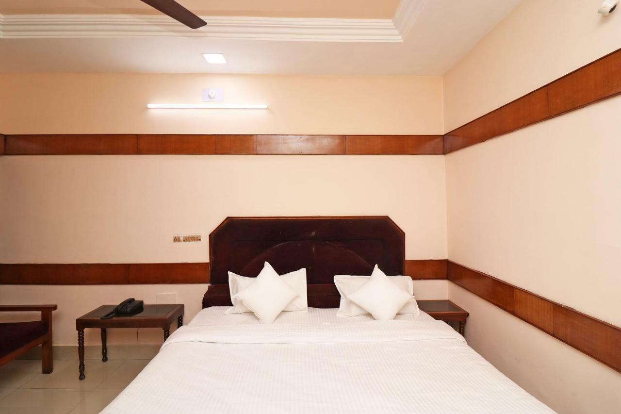 Spot On 37002 Hotel Natraj Bilāspur Extérieur photo